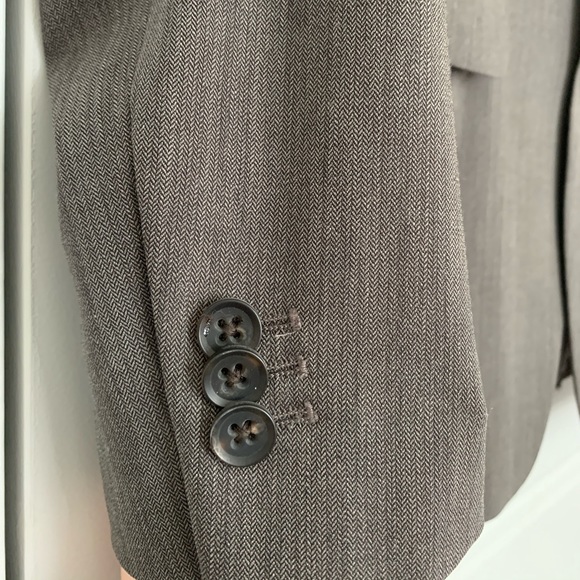 Banana Republic Grey Suit - Picture 4 of 11